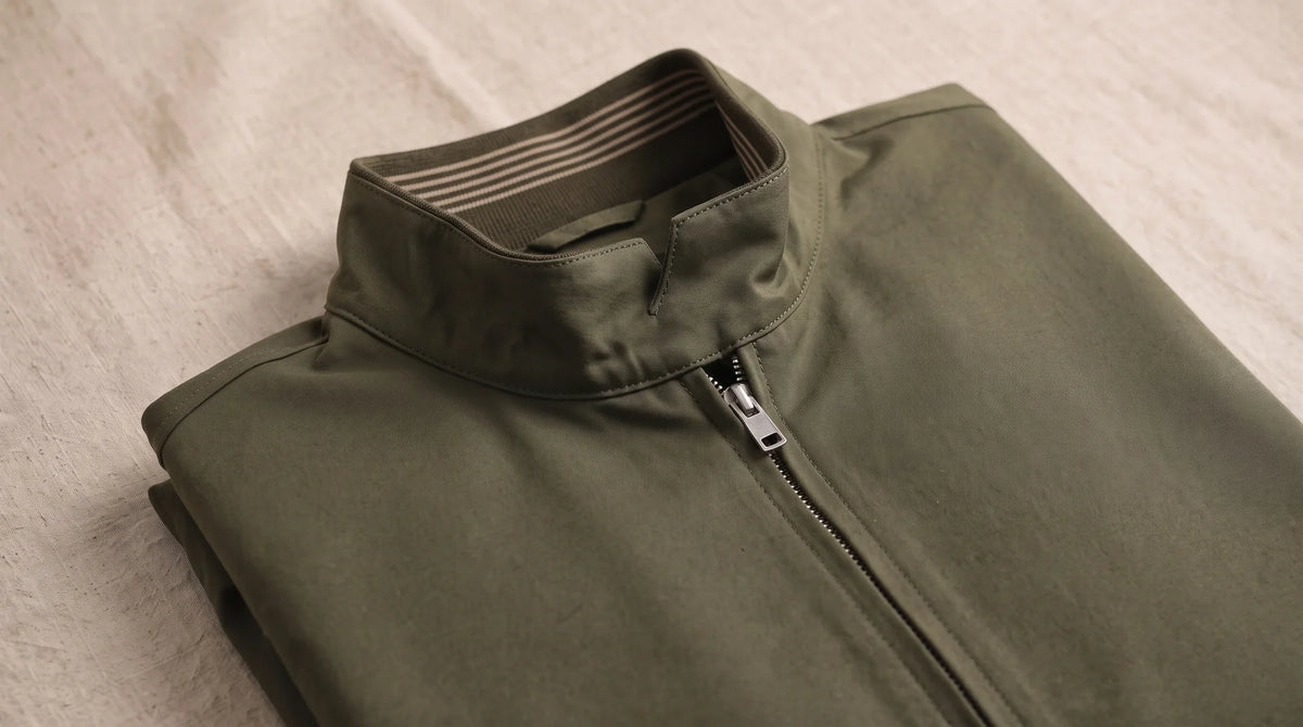 Stand collar and zip of the Lavagna Olive jacket