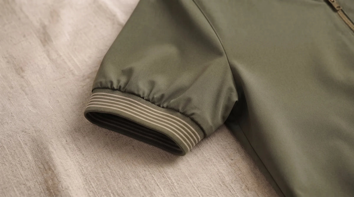 Ribbed cuff of the Lavagna Olive jacket