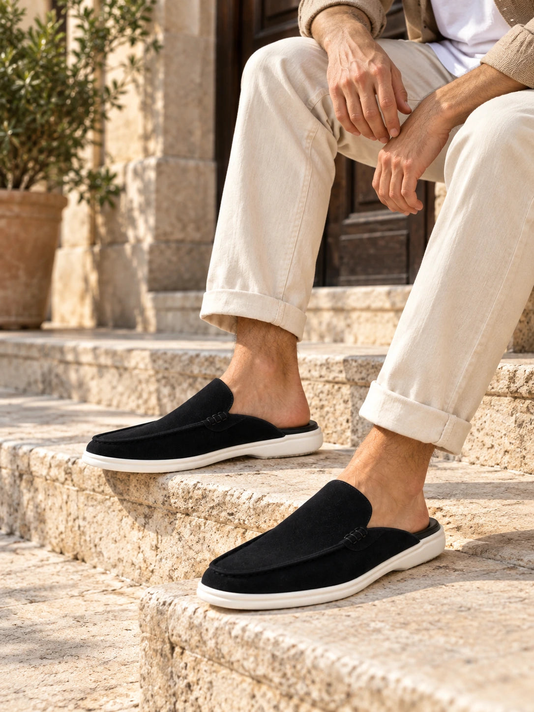 The Cove Black Mule