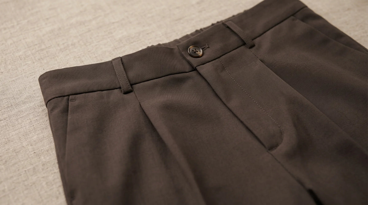 Close-up of the Lerici Trouser's waistband and double pleats