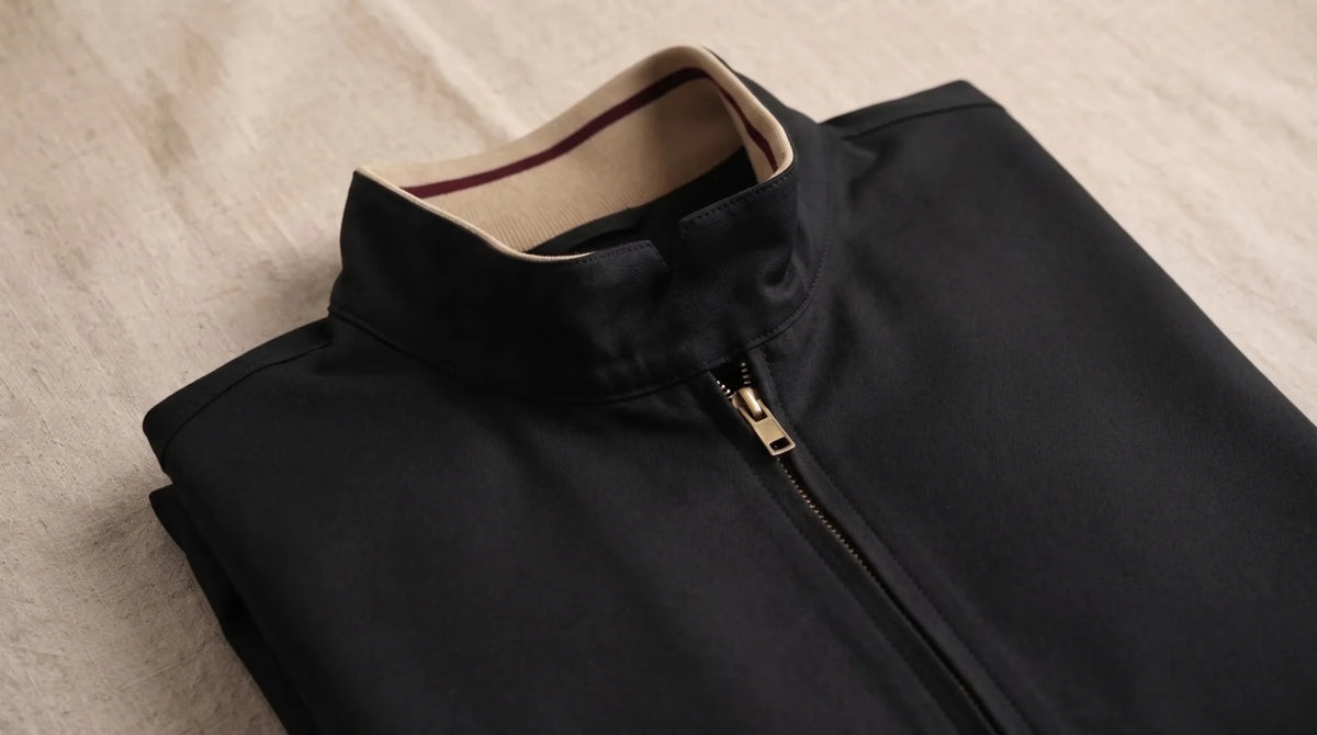 Stand collar and zip of the Camogli Black jacket