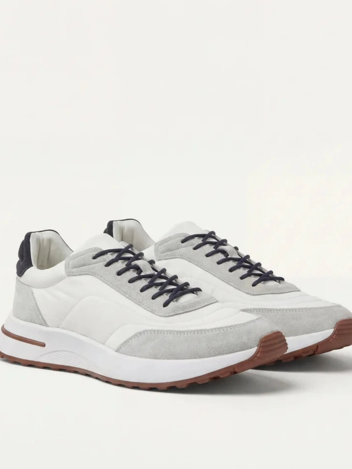White Portfonio Trainer