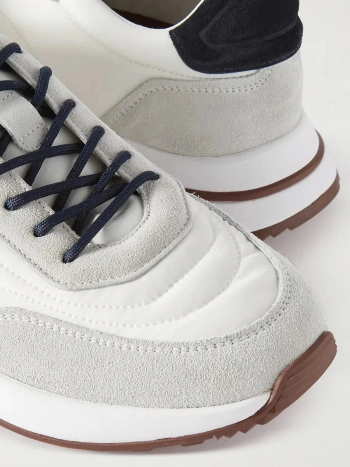 White Portfonio Trainer